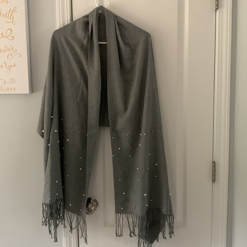 Gray fringe winter pearls scarf classic elegant